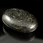 Nuummite
