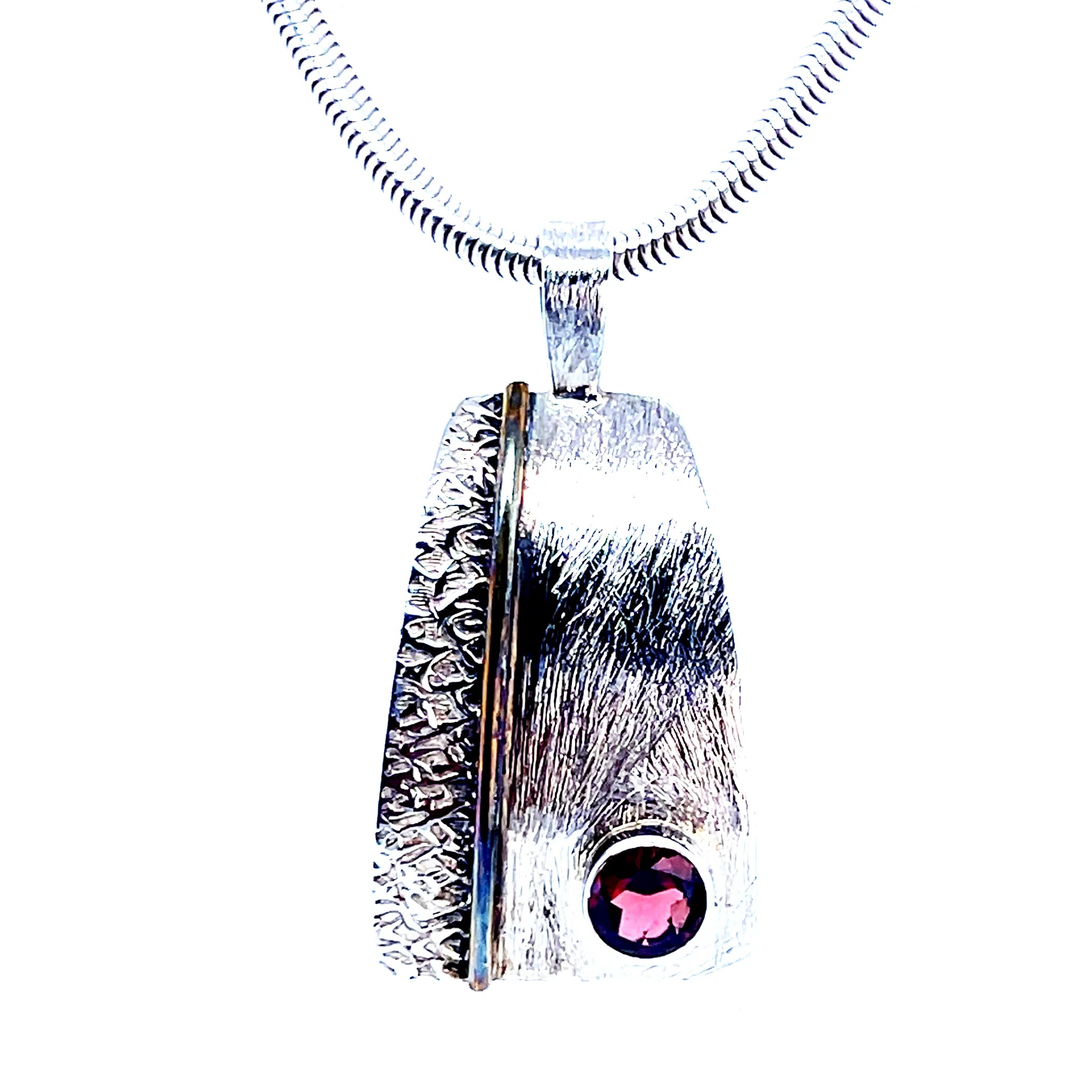 Fancy Etched Gemstone Silver Necklace
