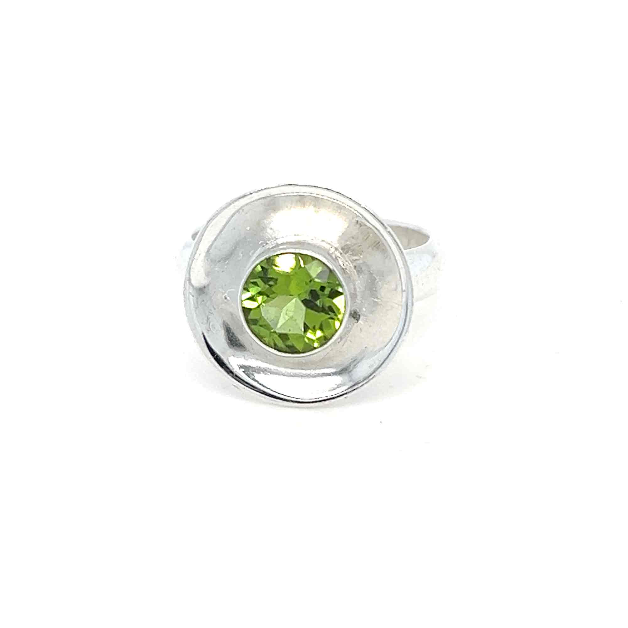 Circular Silver Feature Peridot Ring