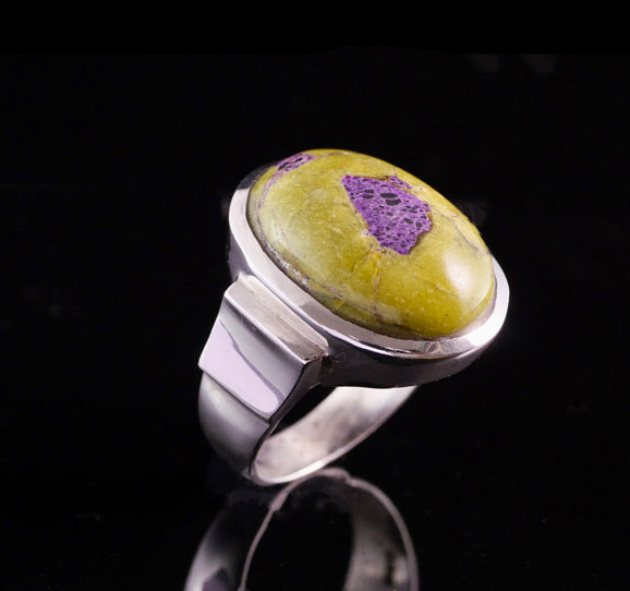 Stichtite Serpentine Ring