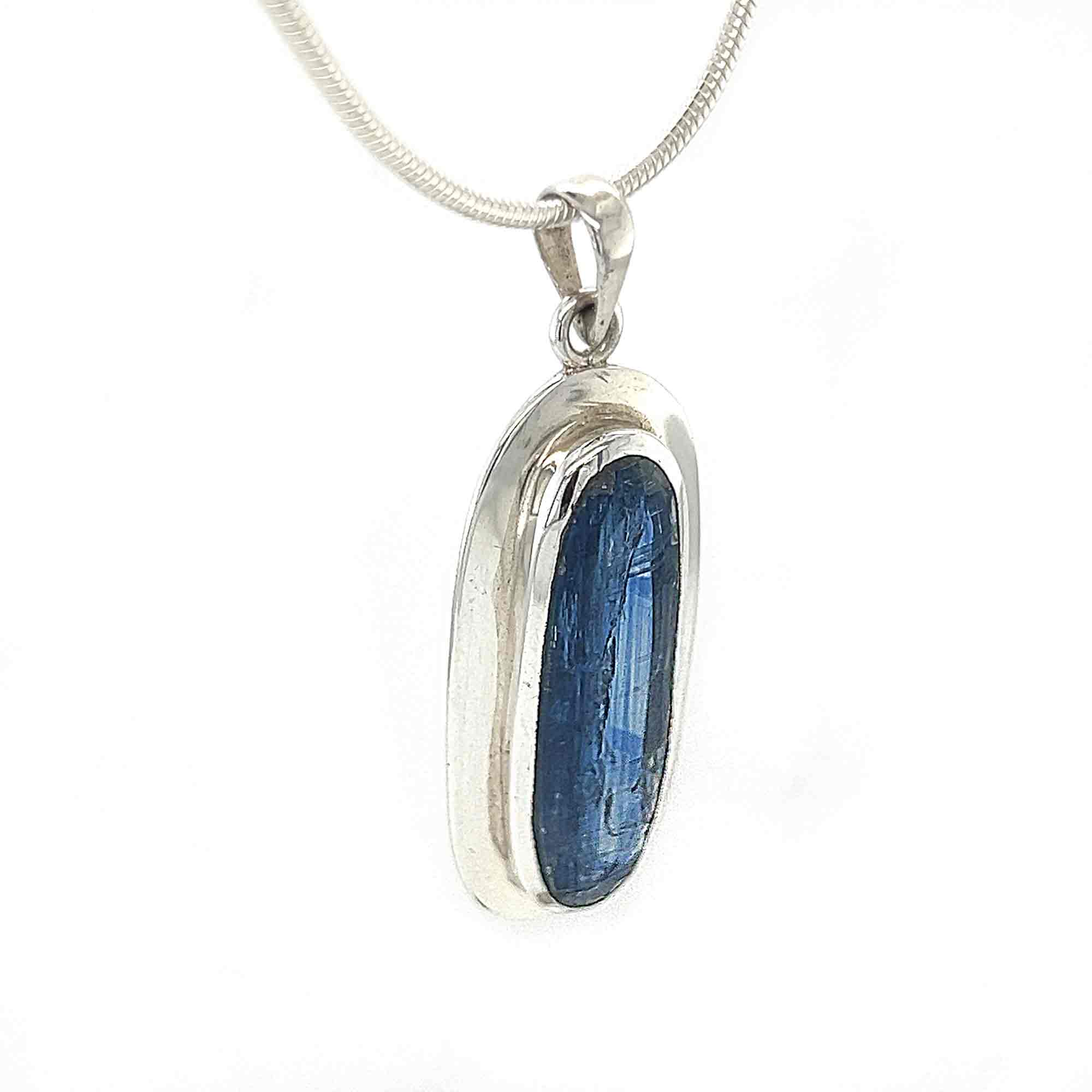 i023 Blue Kyanite Necklace