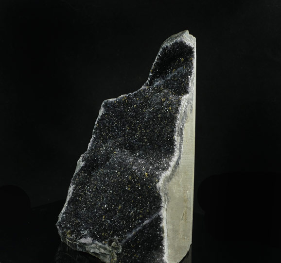 black-amethyst-specimen-2-IMG_6580